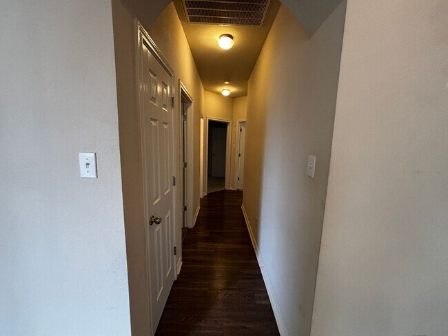 Building Photo - Charming 3 Bed, 2 Bath Home | 2,166 Sq Ft ...