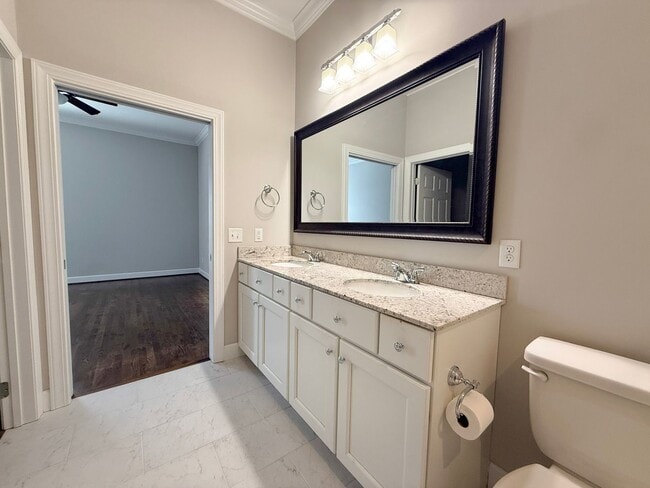 Building Photo - 2 Bedroom / 2 Bath House in Cookeville, TN!