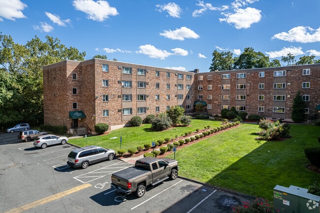 CONCORD HILLS APARTMENTS