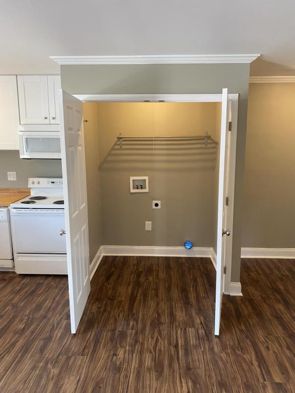 Building Photo - 1437 Fernwood Glendale Rd