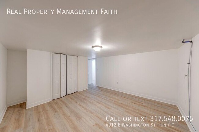 Building Photo - 4912 E Washington St