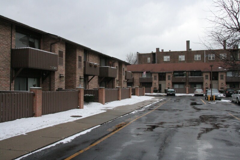Condo complex - 11015 Lake Ave