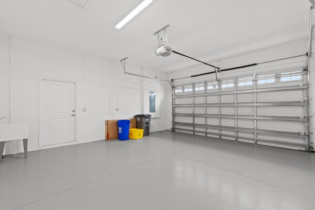 Building Photo - 13548 Spruce Pne Dr