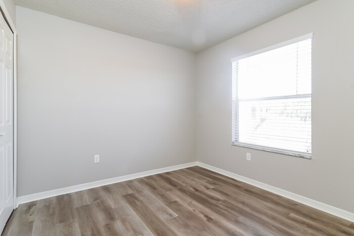 Building Photo - 2344 Cordova Ct