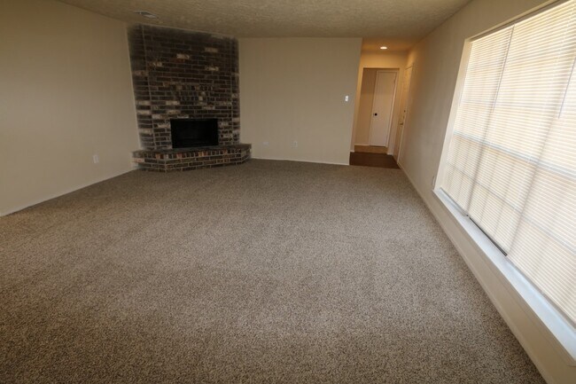 Primary Photo - 20014 Chipplegate Ln