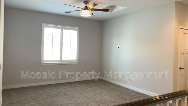Building Photo - 2624 S Tobin