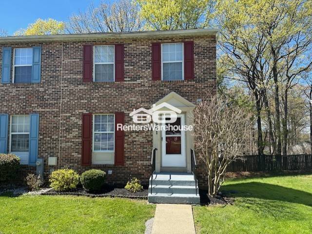 Building Photo - 661 Realm Ct W