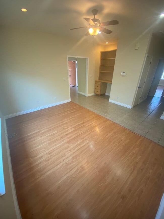 Building Photo - Advent - Three Bedroom House W/ Two Car Ga...