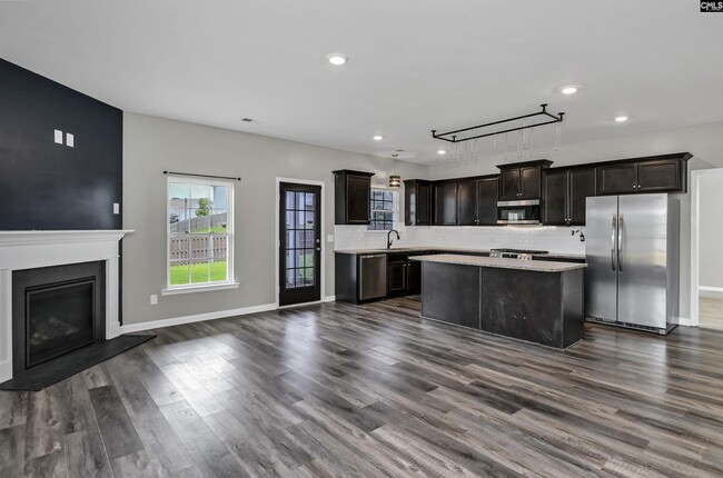 Building Photo - 414 Tulip Way