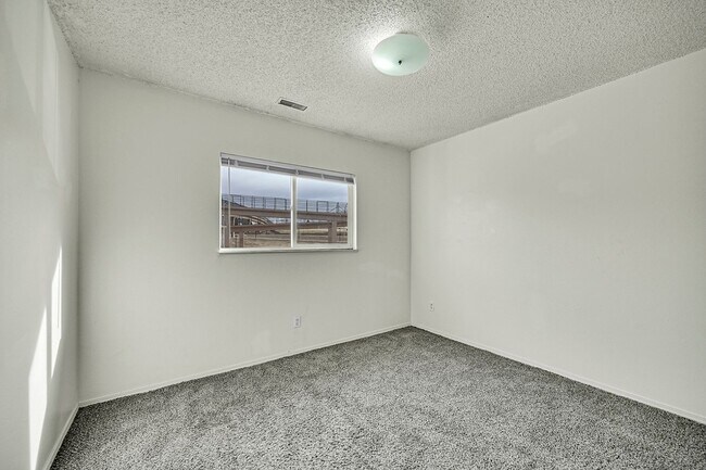 Building Photo - 1051 Mazatlan Cir