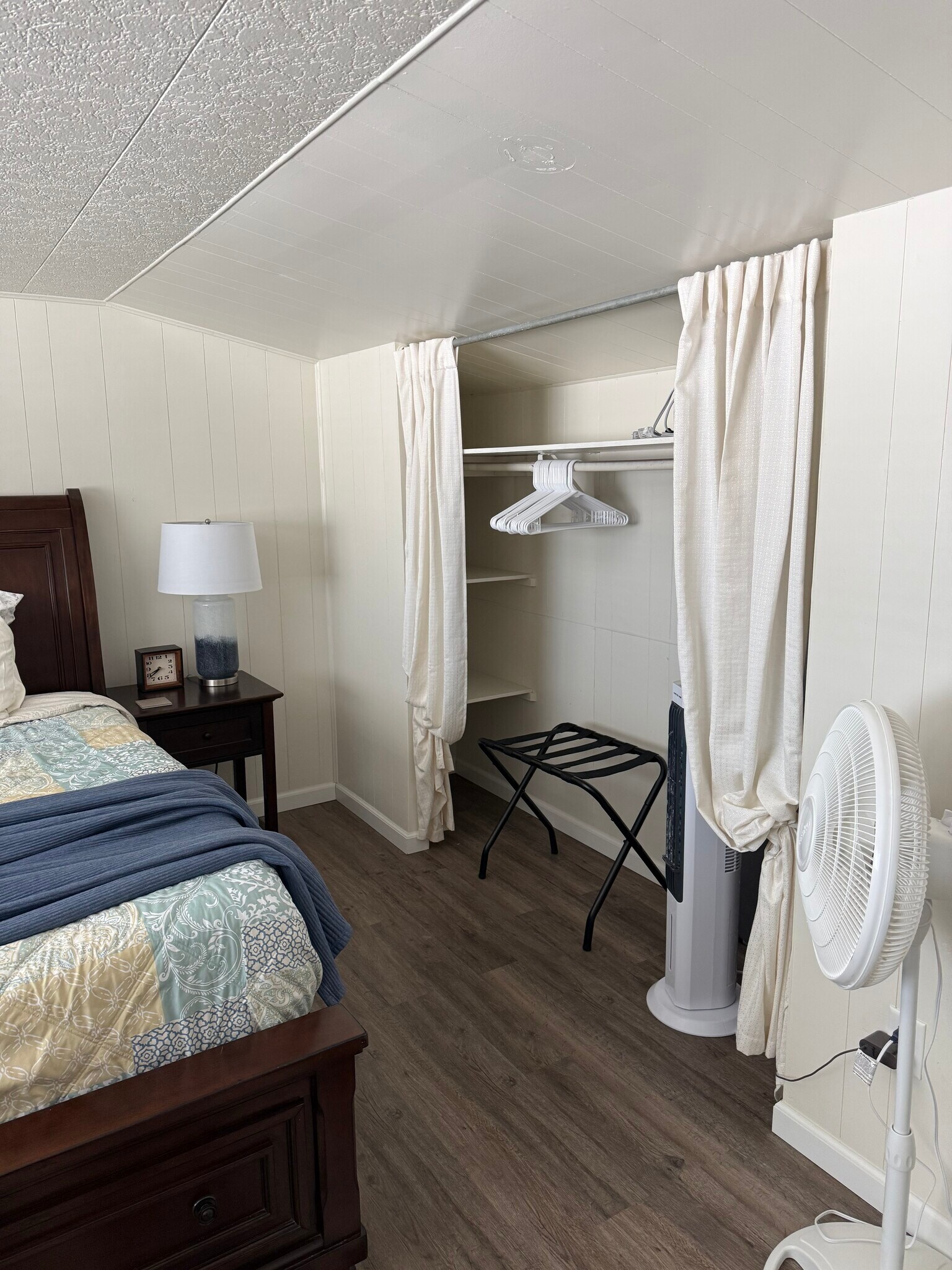 Building Photo - 909 27th Ave