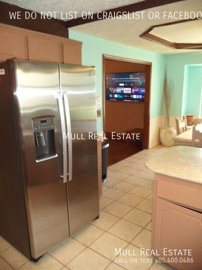 Building Photo - Furnished Single Family Home