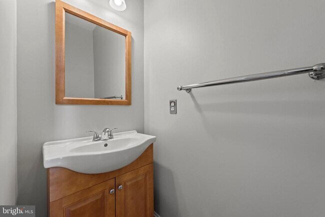 Building Photo - 43340 Wintersrun Ct