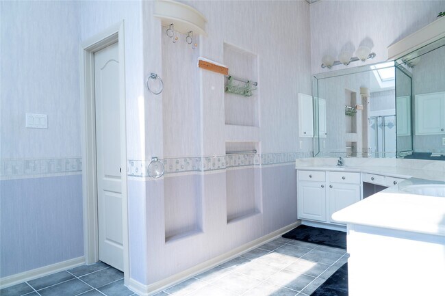 Building Photo - 15315 T C Jester Blvd