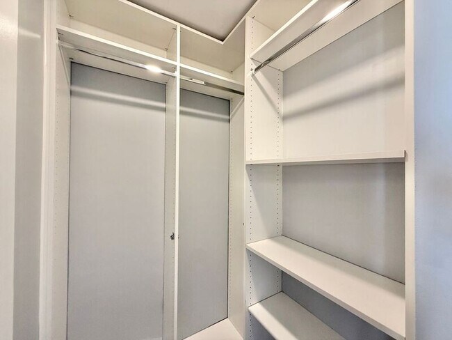 Building Photo - 200 Courthouse Dr