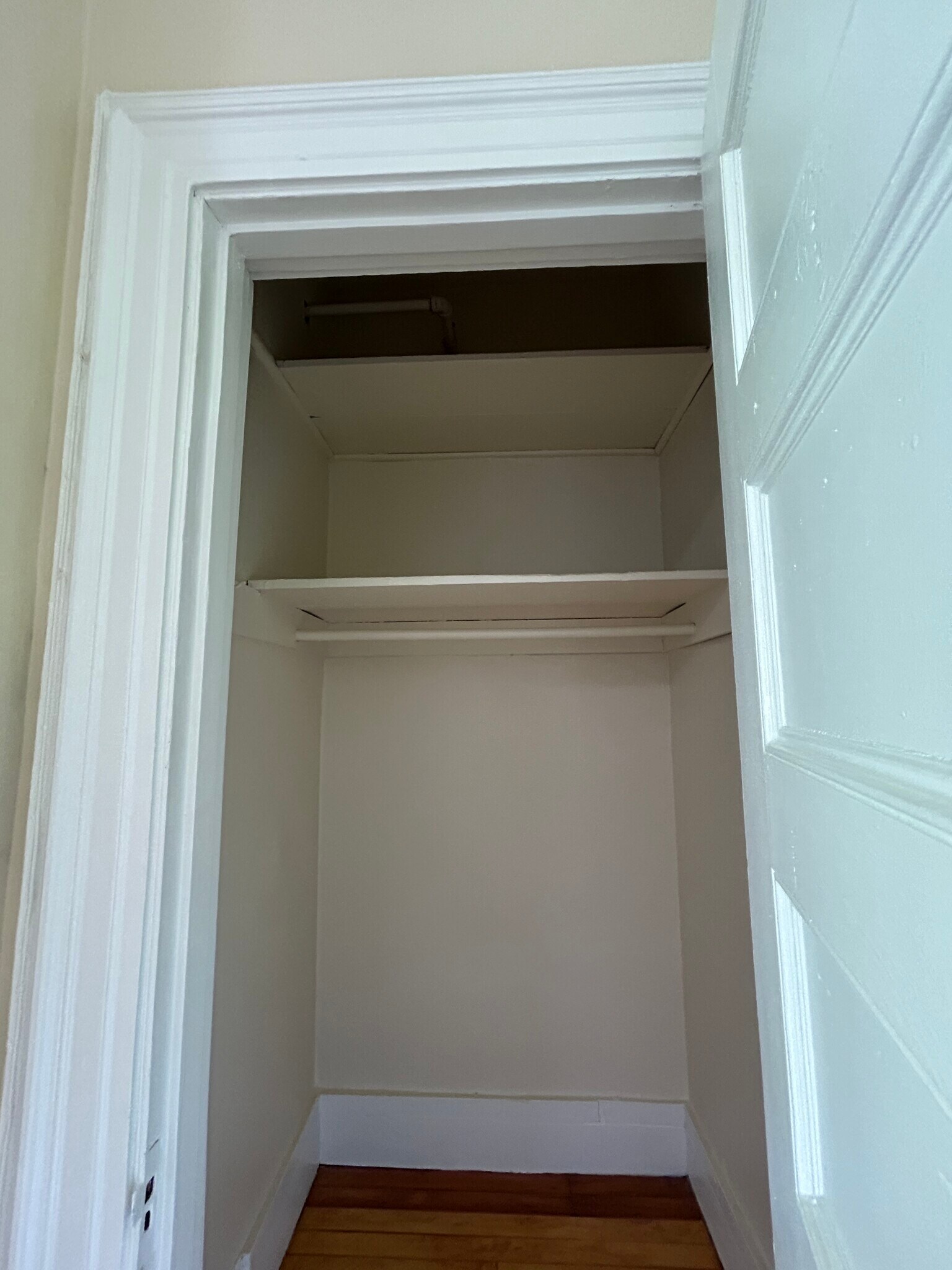 Building Photo - 1470 Beacon St