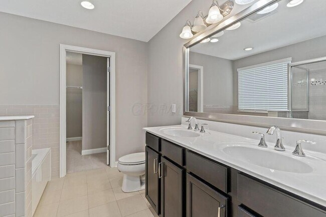 Building Photo - 5912 Danann Dr
