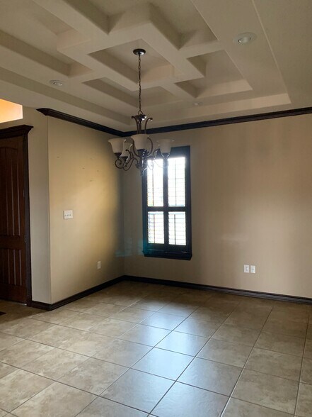 Building Photo - 3107 Conde Dr