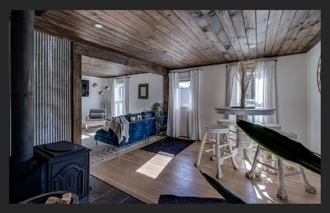 Building Photo - 14047 Military Rd