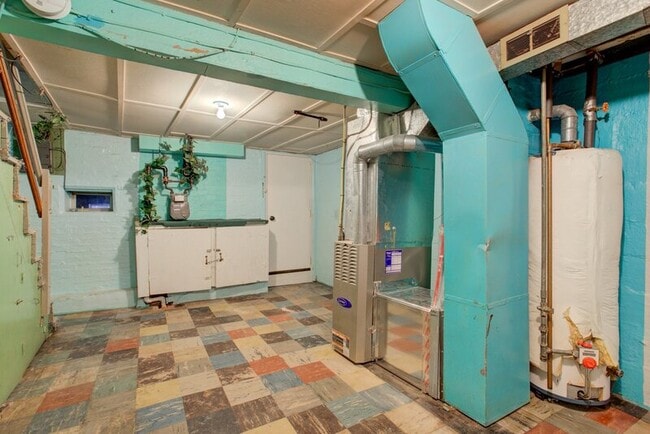 Building Photo - 707 W Vine St