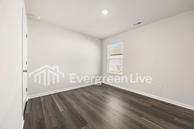 Building Photo - Coming Soon!