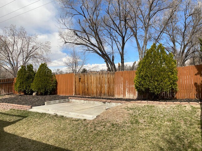 Building Photo - Lovely 3 Bedroom in Fountain Valley