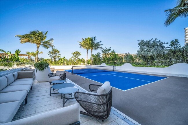 Building Photo - 900 N Ocean Blvd