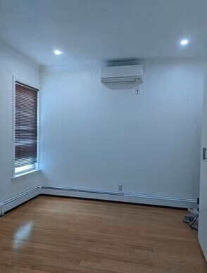 Building Photo - 19 Cambria St