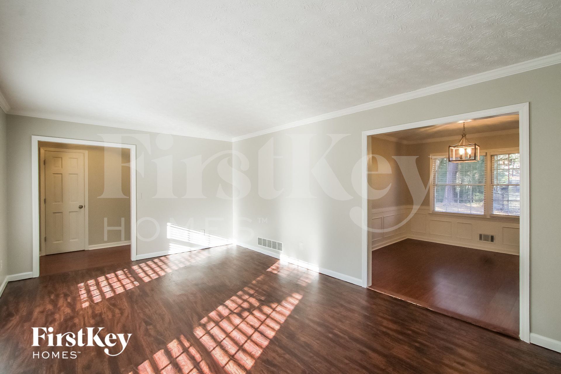 Building Photo - 295 Plantation Rd SW