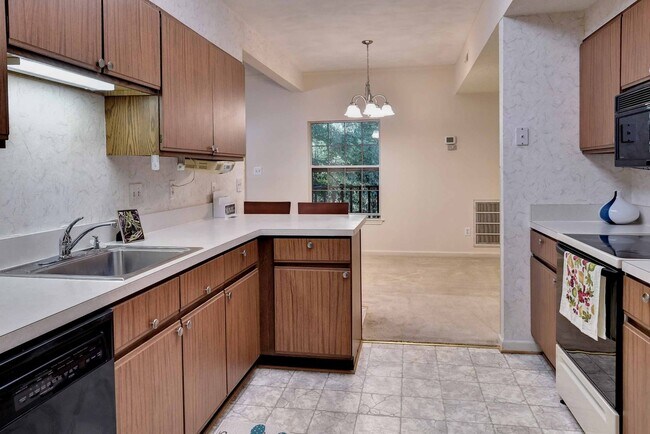 Building Photo - 5409 Horan Ct