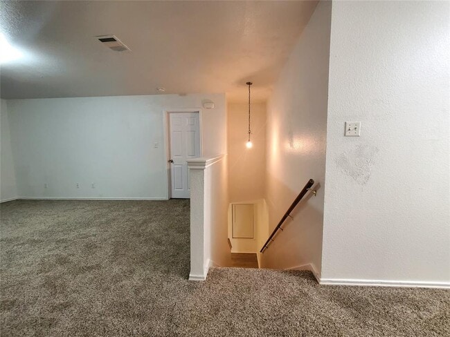 Building Photo - 17909 Maxa Dr