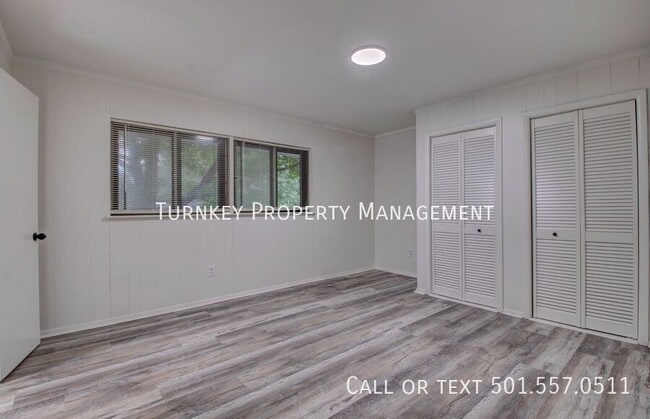 Building Photo - 76 S Meadowcliff Dr