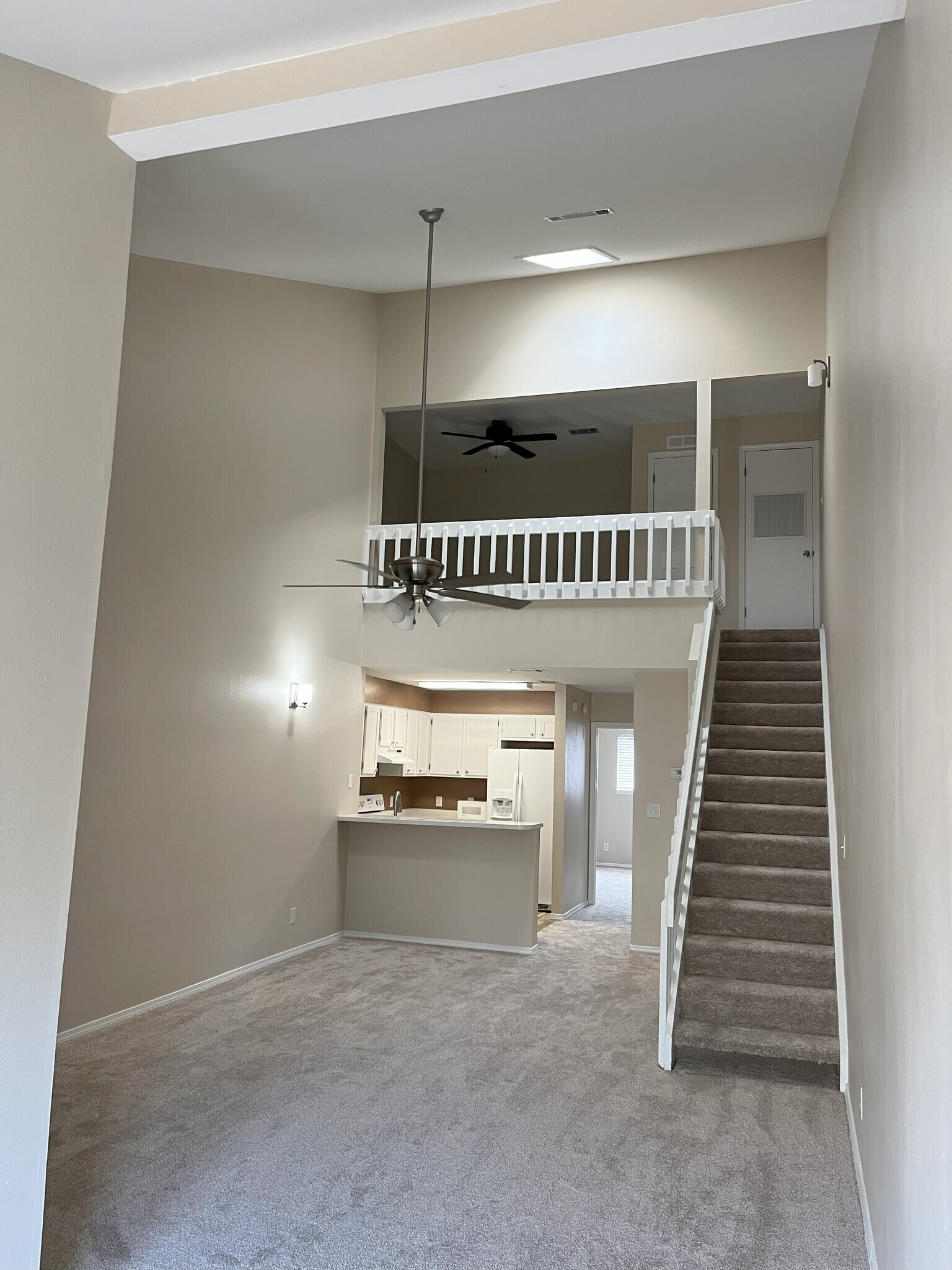 Building Photo - 5001 Grande Dr
