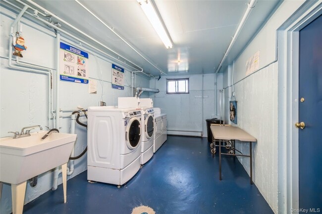 Building Photo - 138 Country Club Ln