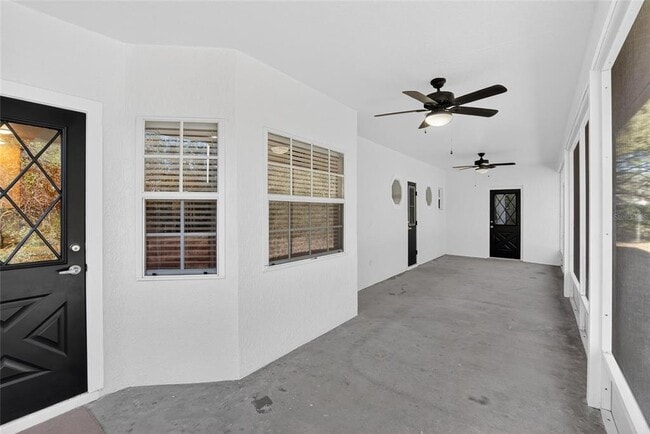 Building Photo - 11304 Balm Riverview Rd