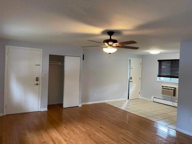 Building Photo - 97 Bishop Dr