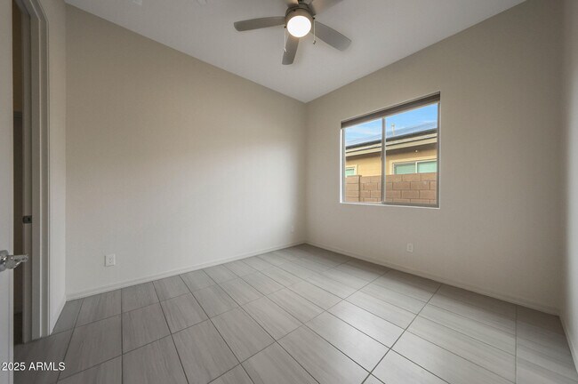 Building Photo - 32360 N 133rd Dr