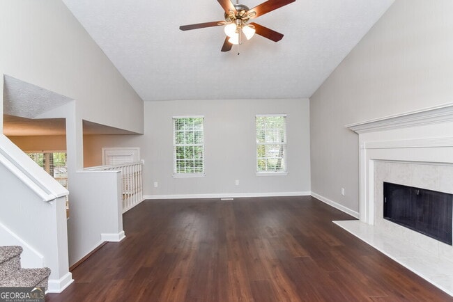 Building Photo - 300 Mephisto Cir
