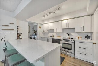 Building Photo - 8401 SW 107th Ave
