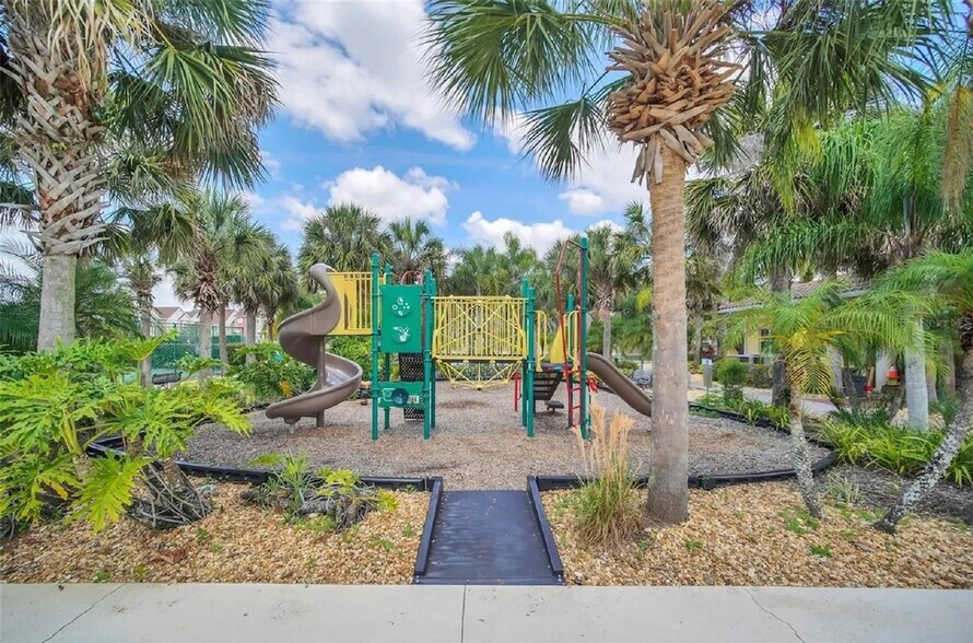 Building Photo - 2723 Oakwater Dr