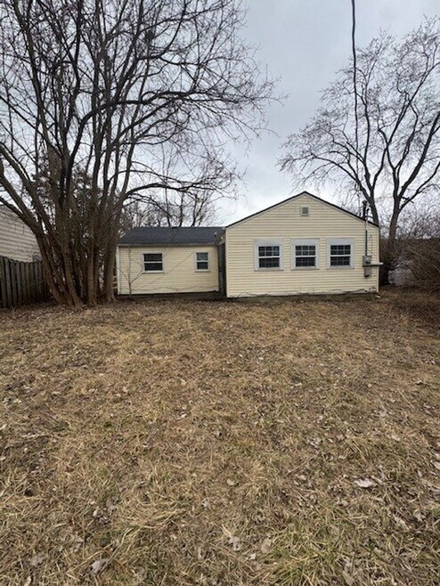 Building Photo - 6186 E 25th St