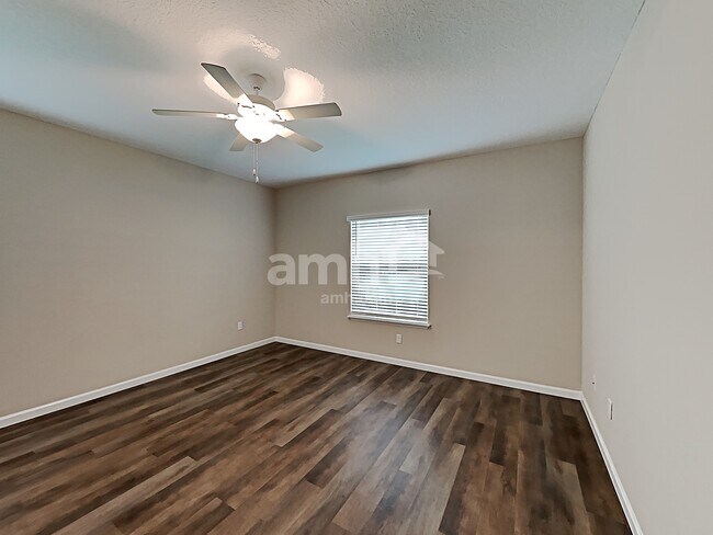 Building Photo - 43 Spruce Pt