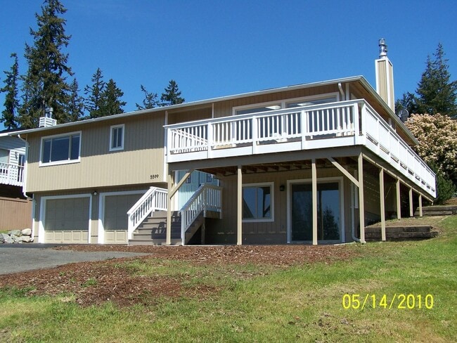 Building Photo - Spacious Home in Beautiful Neighborhood!