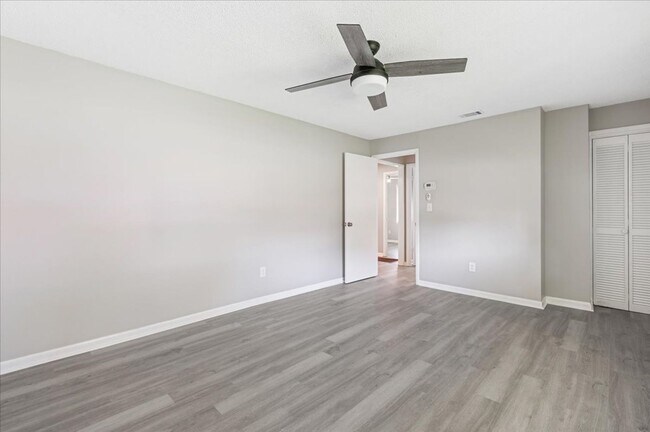 Building Photo - Recently Renovated 2-Bedroom Home – 1.5 Mi...
