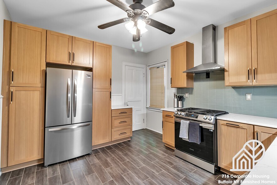 Building Photo - 217 Norwood Ave