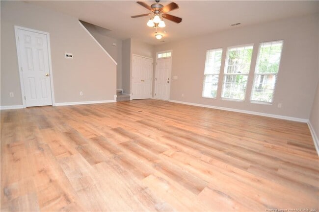 Building Photo - 600 Walnut Woods Dr