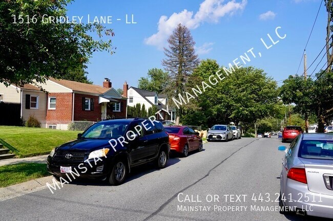 Building Photo - 1516 Gridley Ln