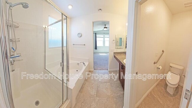 Building Photo - 3575 E Wallowa Dr