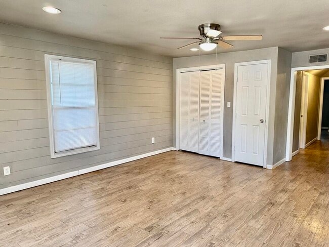 Building Photo - 4818 36th St