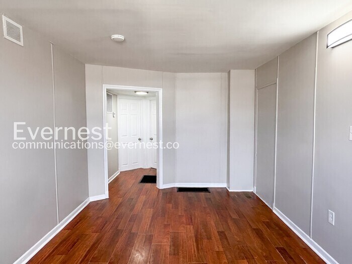 Building Photo - 1049 E Patapsco Ave